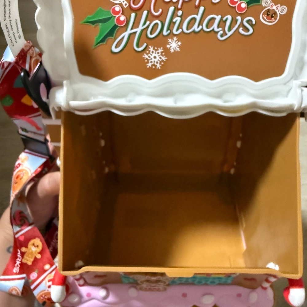 Disney Parks Mickey And Minnie Gingerbread House Popcorn Bucket 2024 W/ Figures - Picture 7 of 8